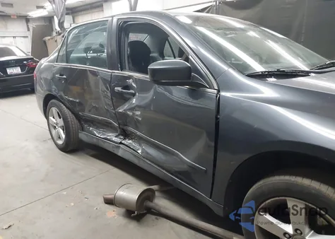 2004 Honda Accord 2.4 Lx from USA, damaged, VIN 1HGCM56374A015953